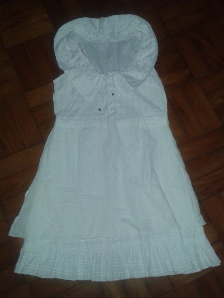 Vestido branco Com renda (m)